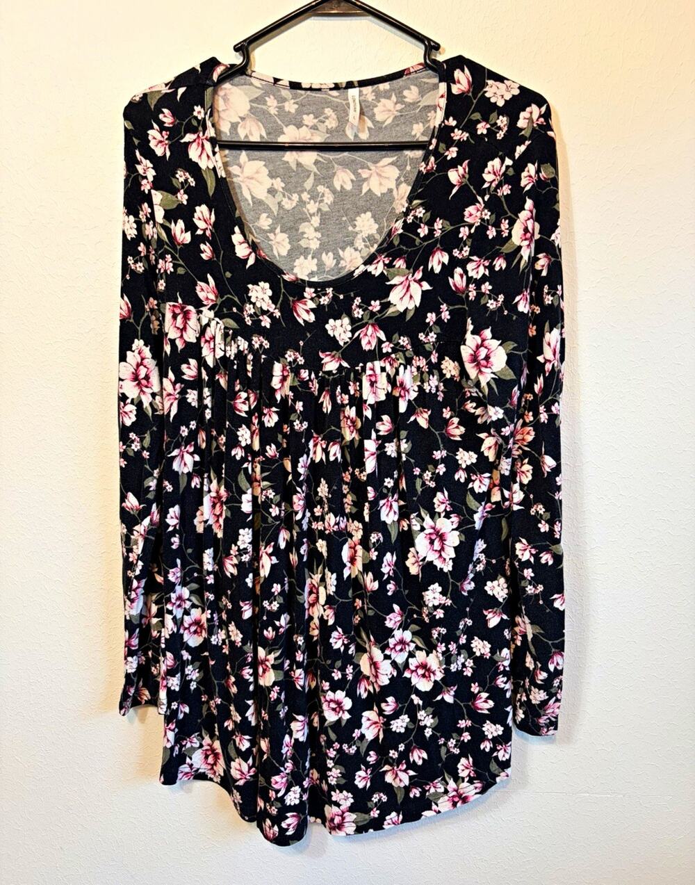 Dark Floral Babydoll Tunic Blouse Scoop Neck Long Sleeve Knit Size L